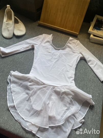 Купальник гимнастический белый 122