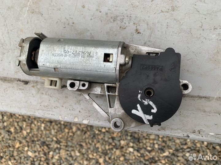 Моторчик люка BMW X5 е53