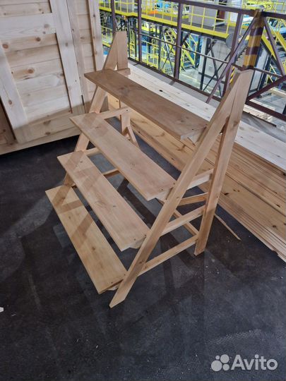 Клумба лесенка для цветов, клубники деревянная