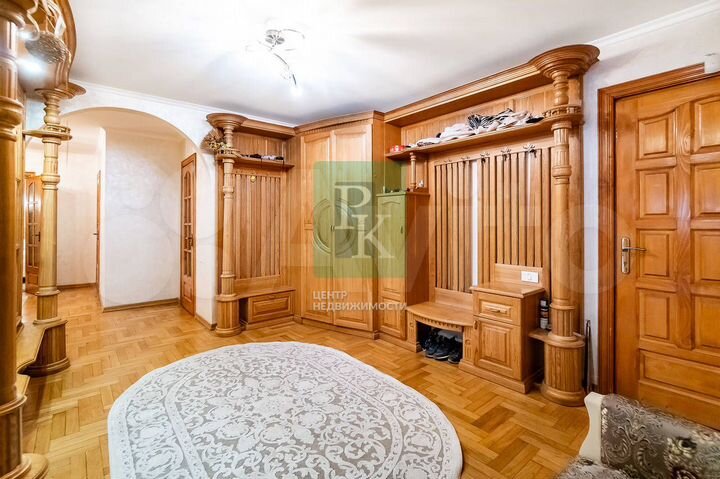 5-к. квартира, 146,8 м², 4/5 эт.