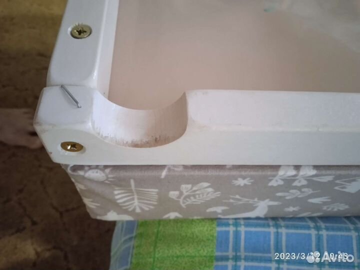 Пеленальная доска на кроватку