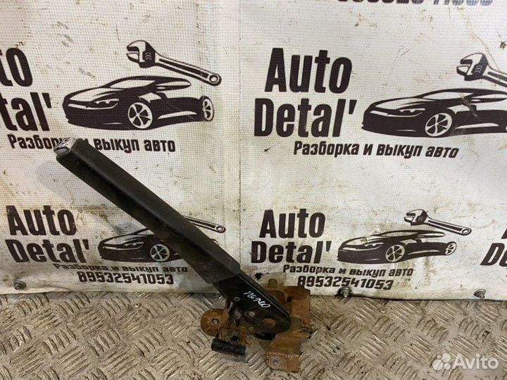 Ручник Peugeot 307