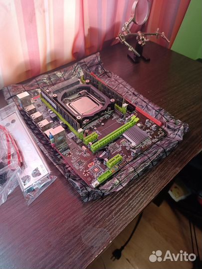 Комплект LGA2011: X79/Xeon/2689/16GB/8/16 ядер