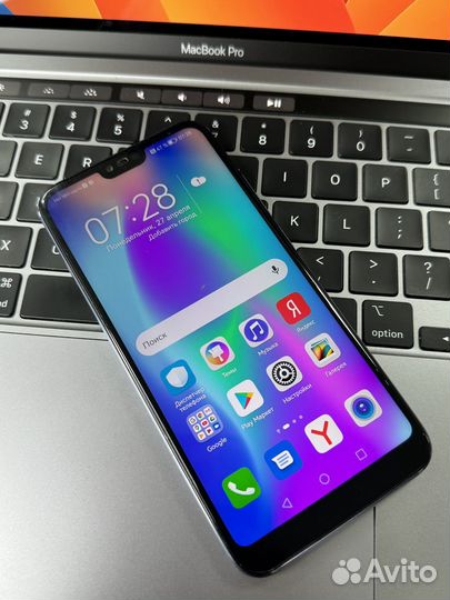 HONOR 10, 4/64 ГБ