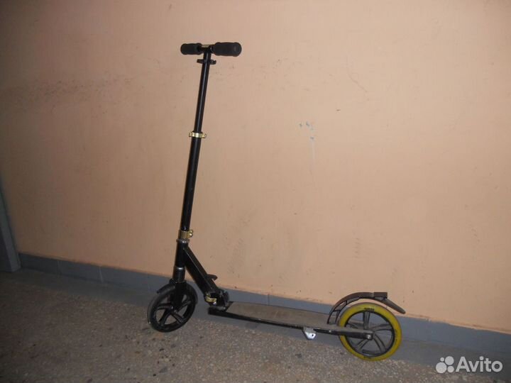 Самокат взрослый Roces