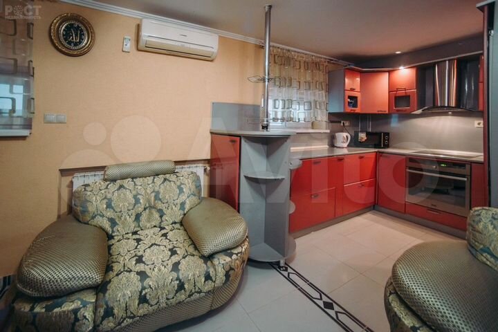 4-к. квартира, 142,5 м², 1/4 эт.