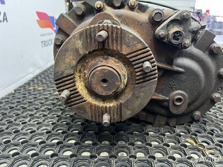 A9443300933 Редуктор среднего моста HD7