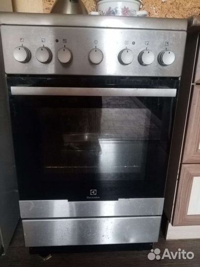 Продам электро плиту на запчасти