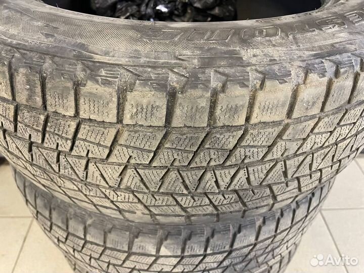 Bridgestone Blizzak DM-V1 235/60 R18 107