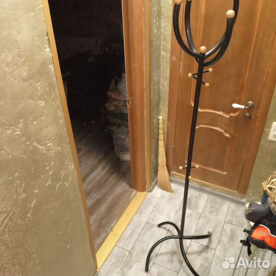 Вешалка напольная