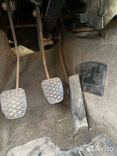 Педали BMW E21