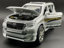 Модель автомобиля Toyota Land Cruiser Prado металл