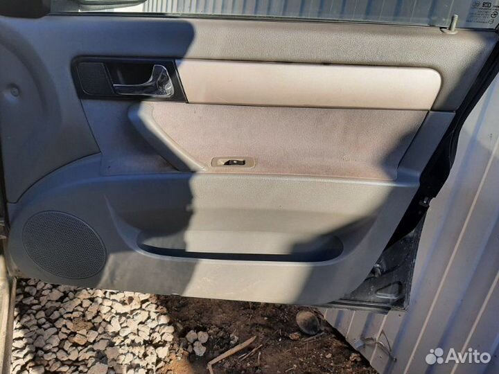 Обшивка двери Chevrolet Lacetti седан 1.4 F14D3