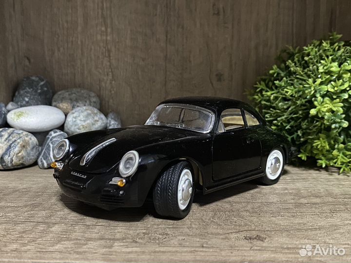 Модель автомобиля Porshe 356