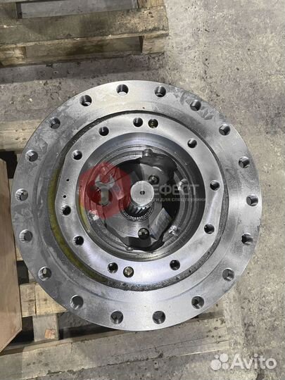 Бортовой редуктор Hyundai R290LC-7A 39Q8-42100