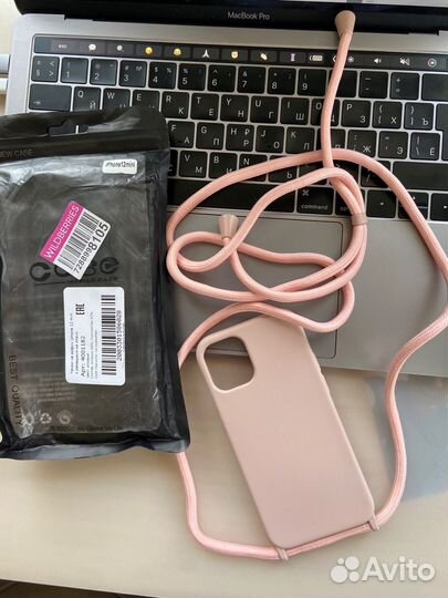 Чехол на iPhone 12 mini со шнурком розовый