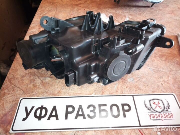 Фара правая новая Skoda Superb 2008-2014