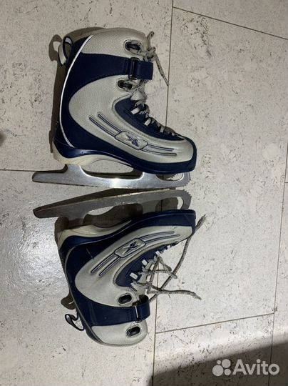 Коньки Reebok 32 размер в дар