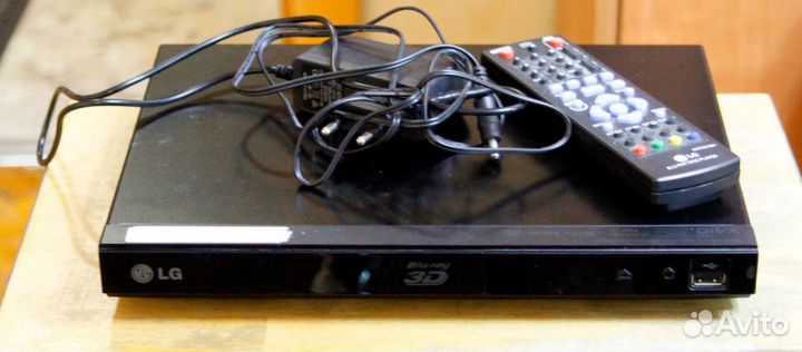 Blu Ray player LG BR-325 полу живой