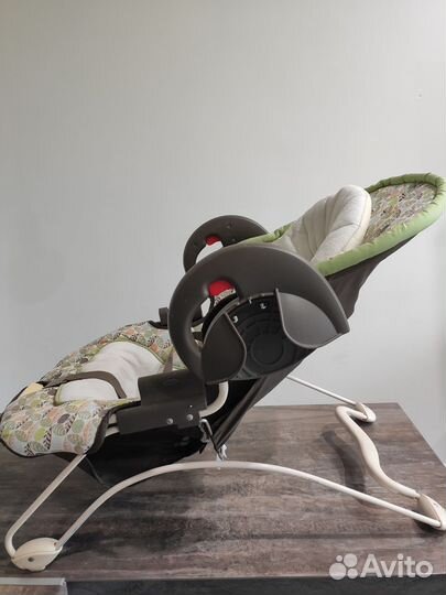 Шезлонг детский