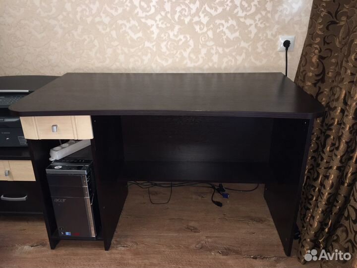 Компьютерный стол б/у