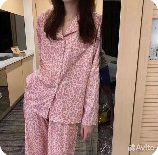 Домашние костюмы и пижамки