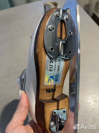 Фигурные коньки wifa 27