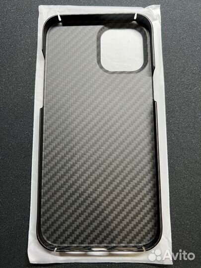Карбоновый чехол iPhone 12 PRO MAX