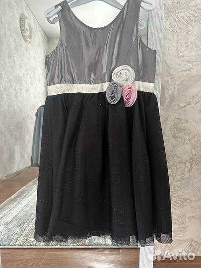 Платье нарядное на девочку