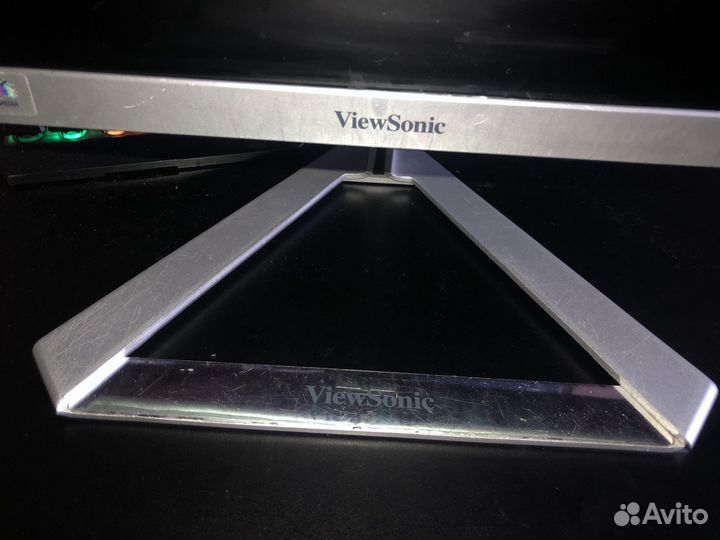 Монитор Viewsonic 27