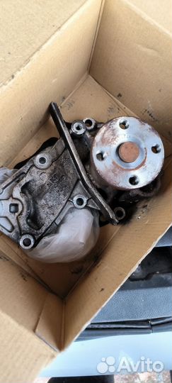 Помпа на форд фокус 2 1.6