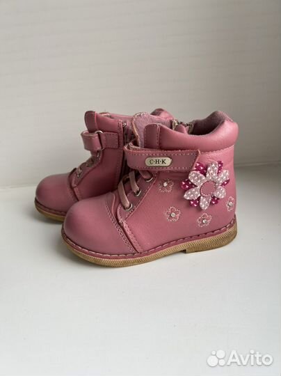 Ботинки для девочки 23р