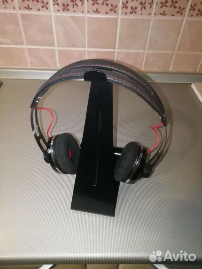 Подставка для наушников