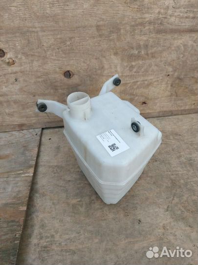 Резонатор воздушного фильтра Toyota Prius 2 NHW20