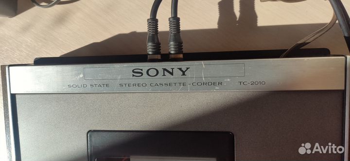 Раритетный кассетник Sony TC-2010