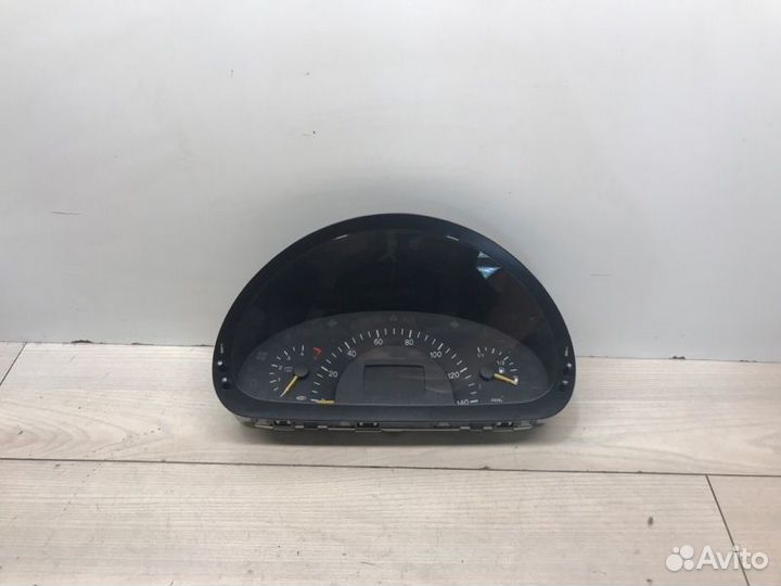 Щиток приборов Mercedes Vito W639 ом646 2006