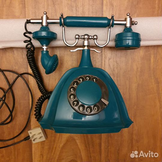 Телефонный аппарат Ретро