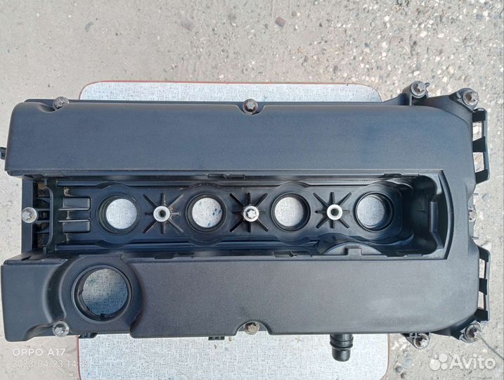 Клапанная крышка GM