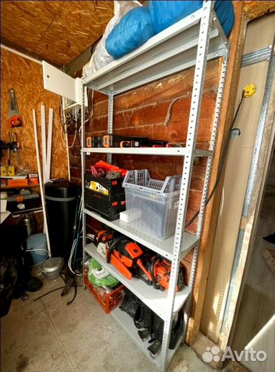 Стеллаж для инвентаря