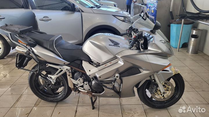 Honda vfr 800