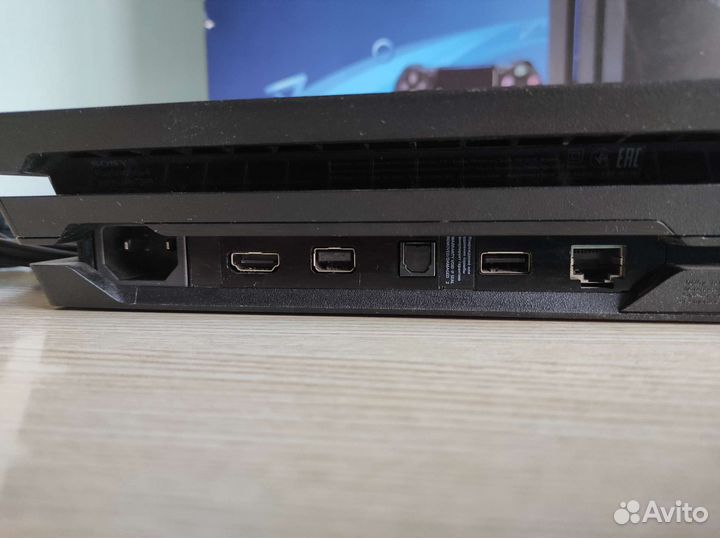 Sony PS4 Pro 1tb/4K и HDR/ В Отличном состоянии