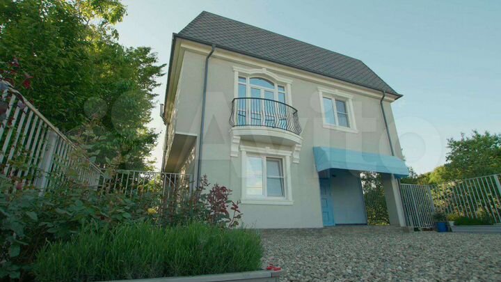 Дом 445 м² на участке 6 сот.