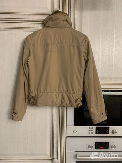 Reebok. Оригинал. Утеплитель. Новая. Купила в США