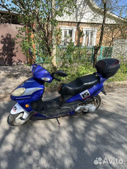 Скутер 150 кубов