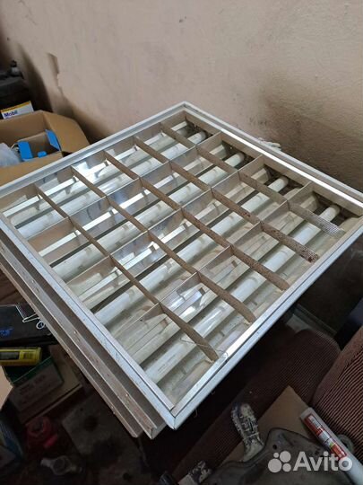 Светильники потолочные