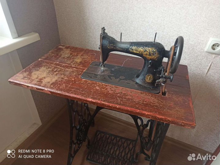 Швейная машина Singer