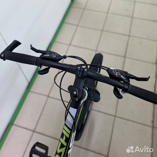 Велосипед горный чёрно- жёлтый