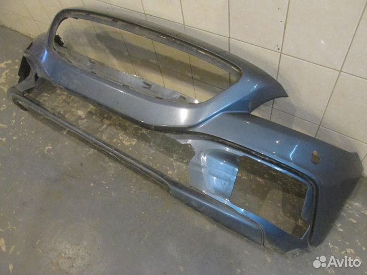 Бампер передний Volvo V40