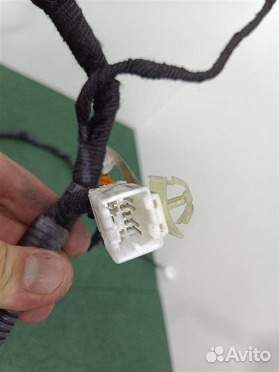 Проводка (коса) двери багажника Chevrolet Captiva