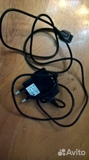 Продам зарядку